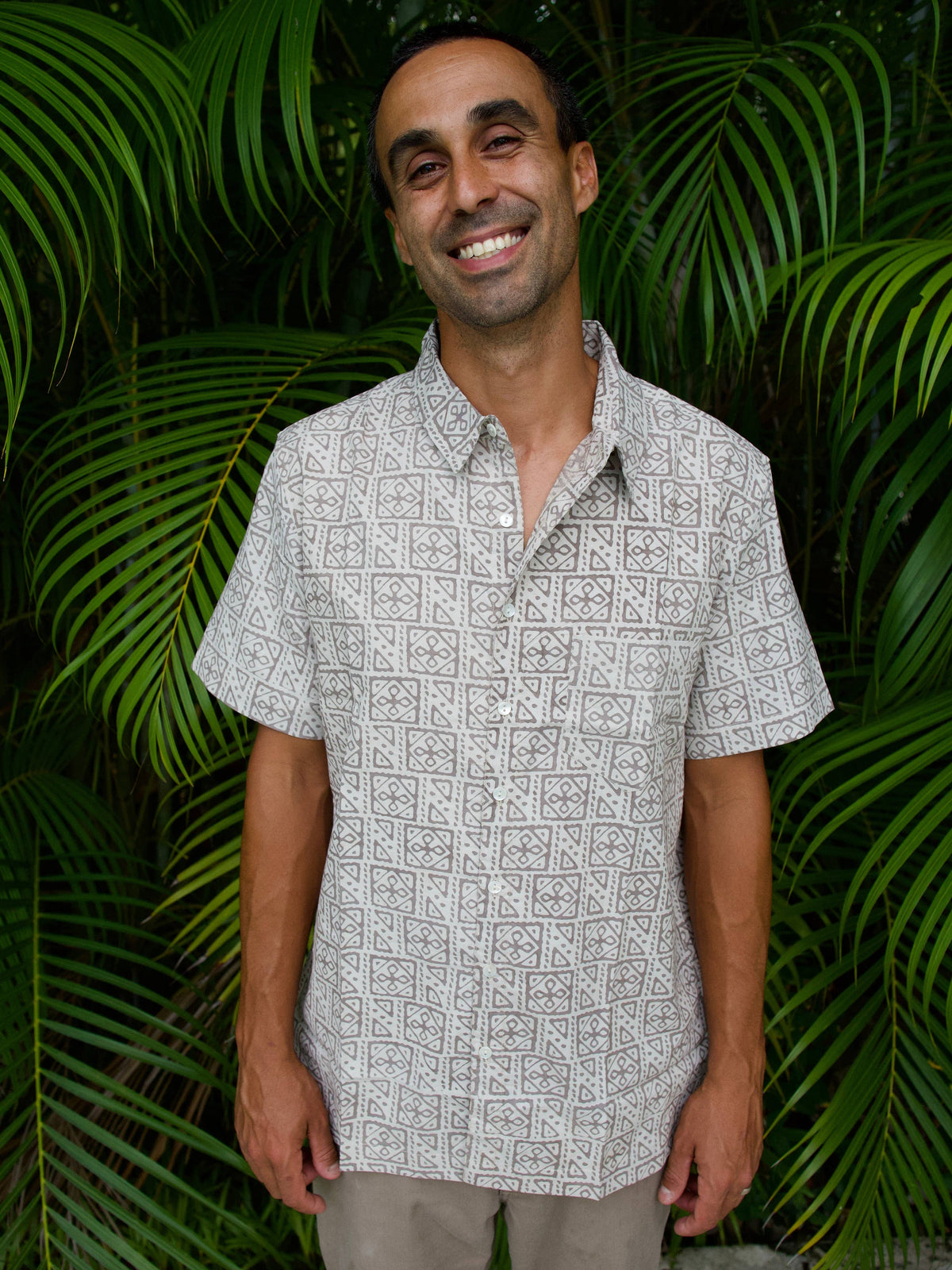 Mens Short Sleeve Button Down - ORGANIC COTTON -  Sand Stone