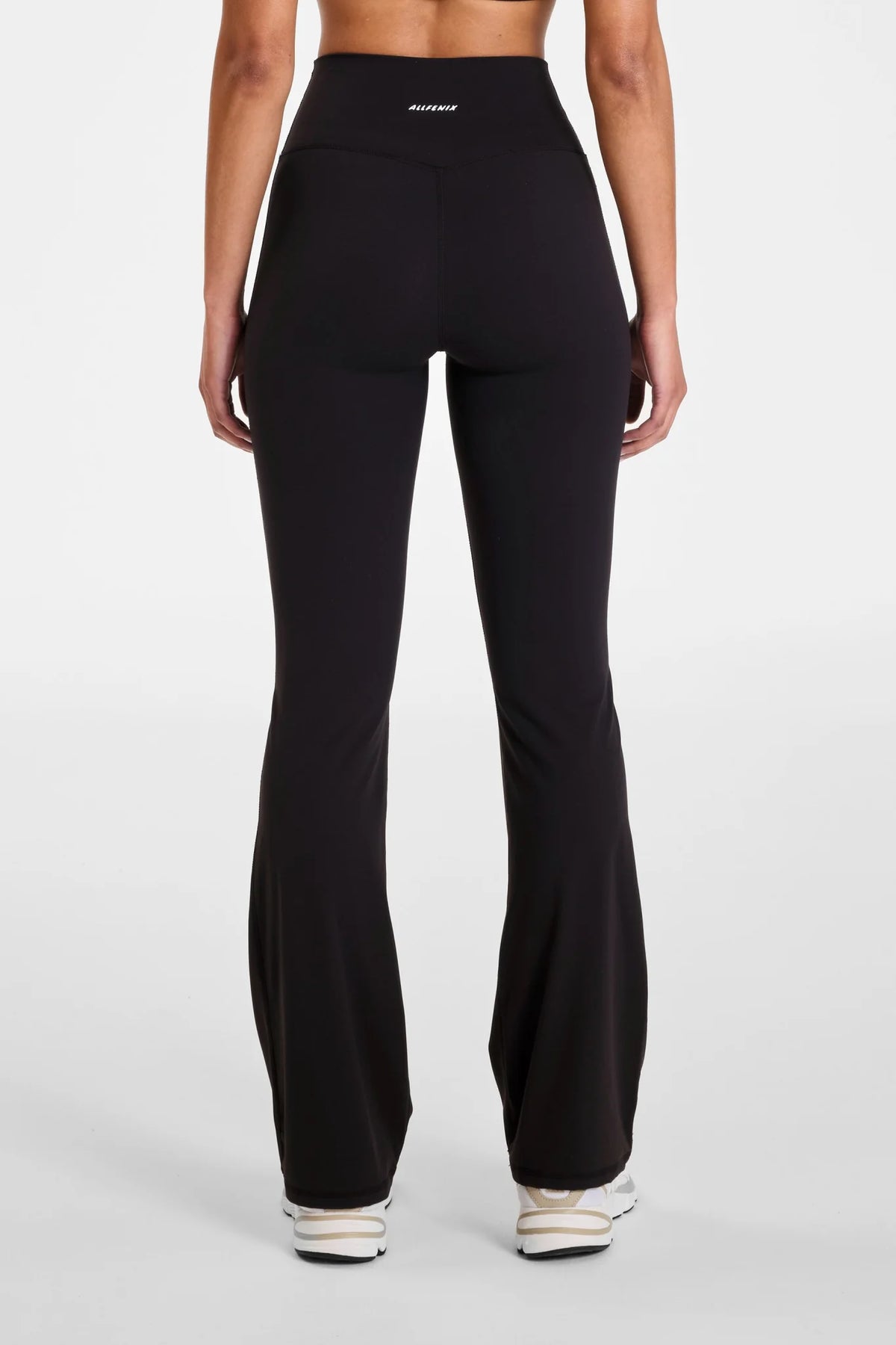 ALLFENIX CloudCore Flared Legging Black