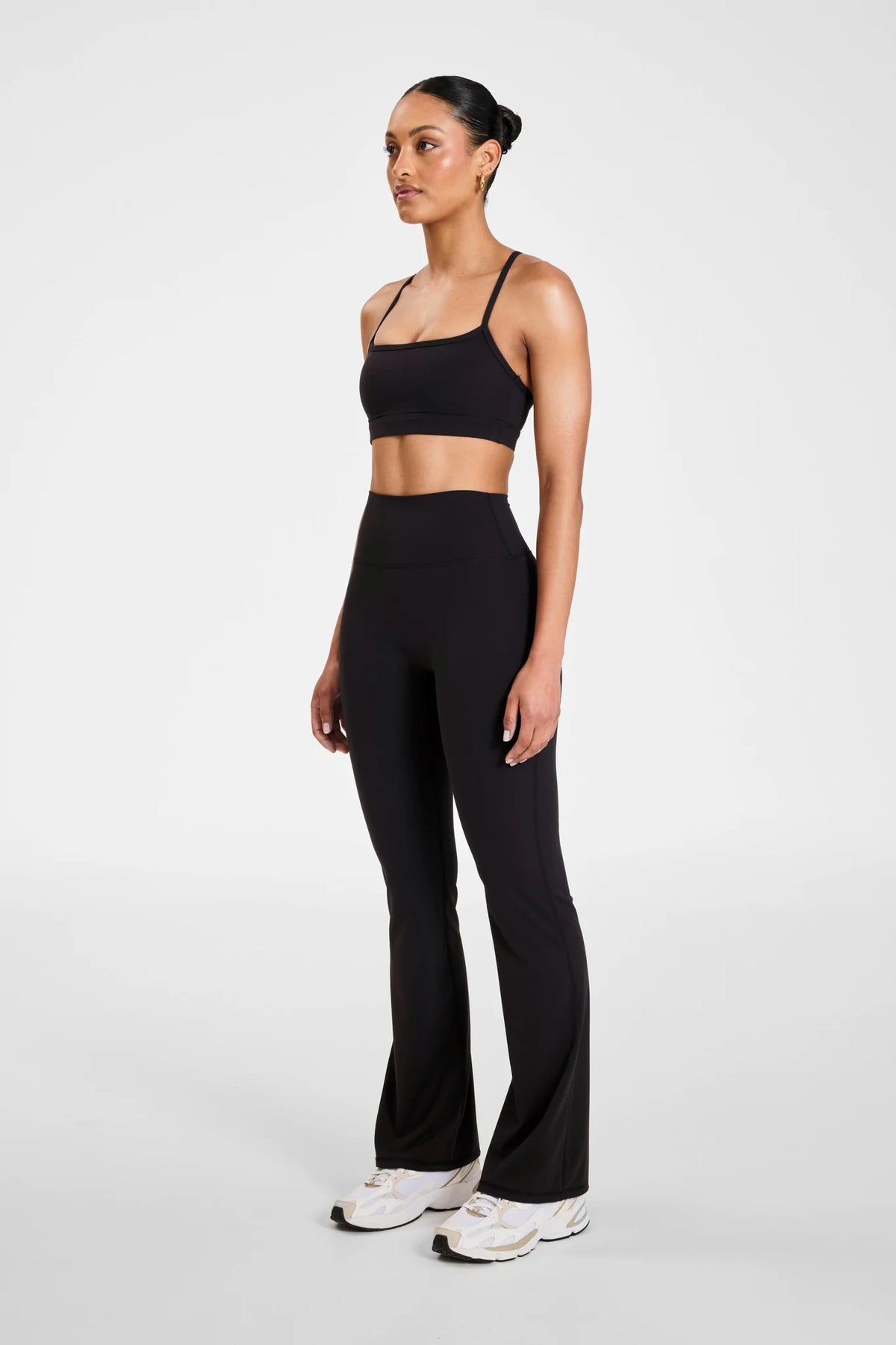 ALLFENIX CloudCore Flared Legging Black