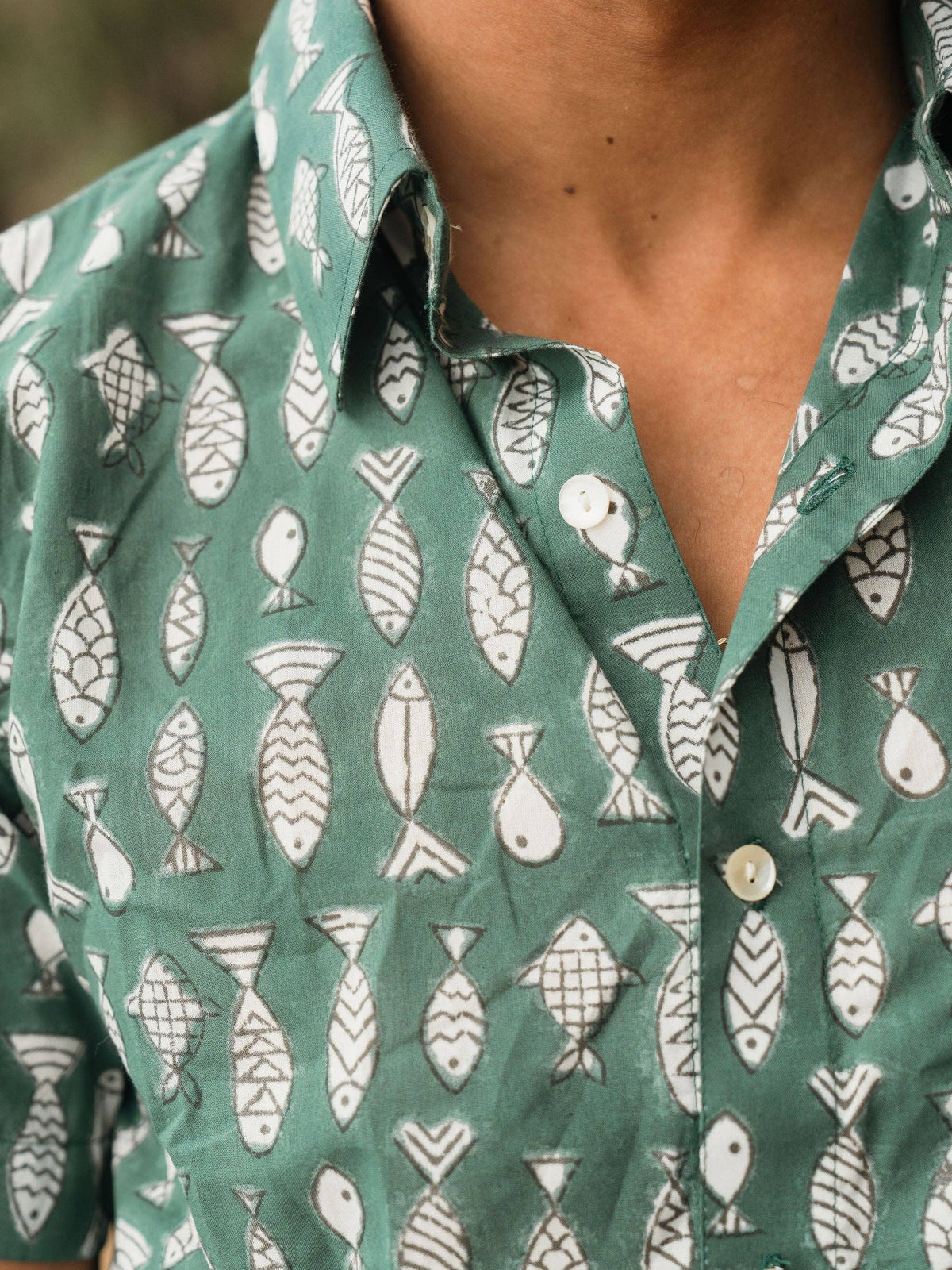Mens Short Sleeve Button Down - ORGANIC COTTON - Pescado